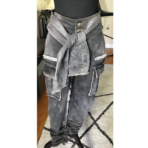 MY BOO HIGH WAISTBAND CARGO JEANS SIZE MEDIUM - Picture 1 of 5